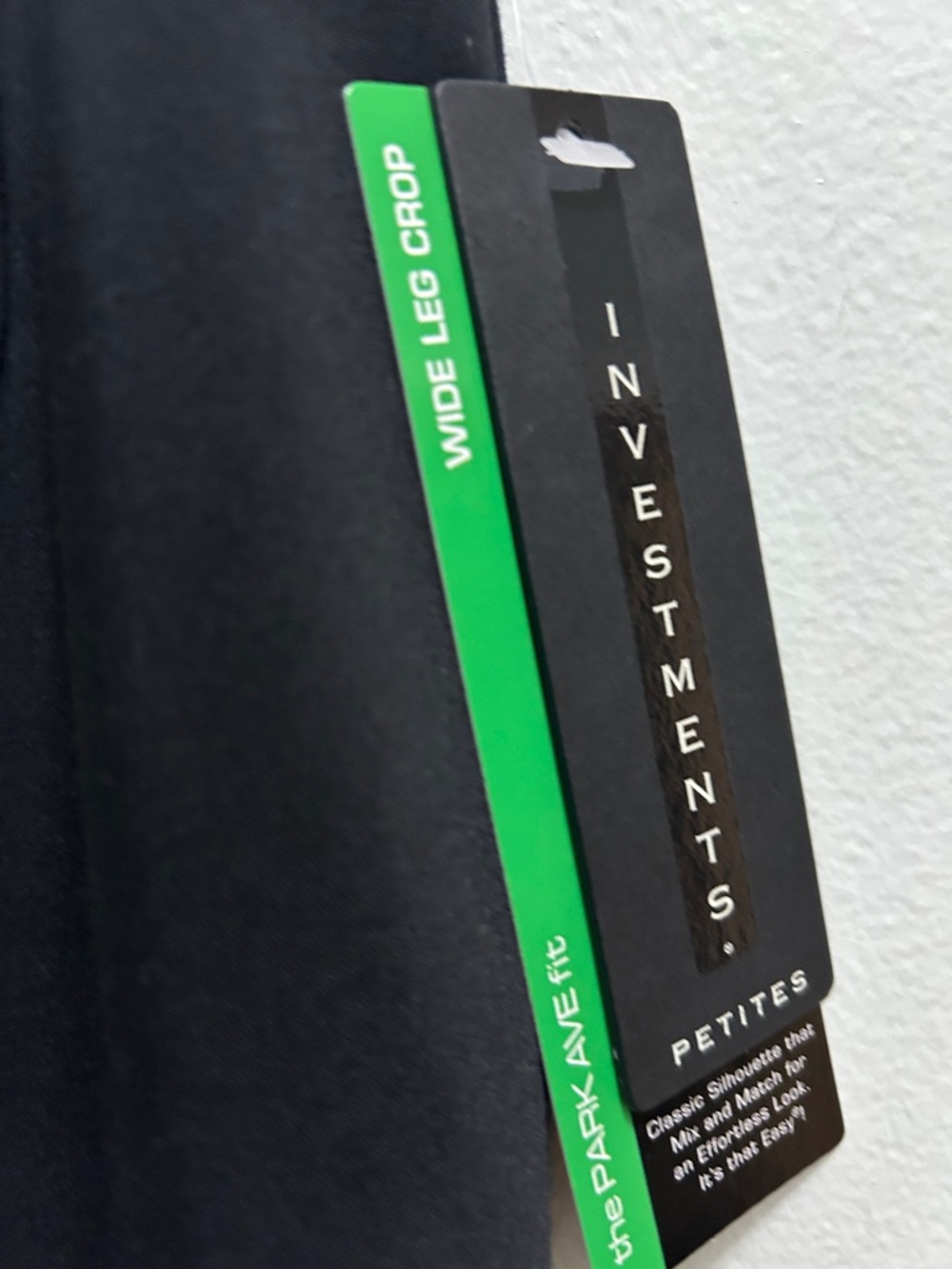Investments Black Wide-Leg Capris - Picture 5 of 5